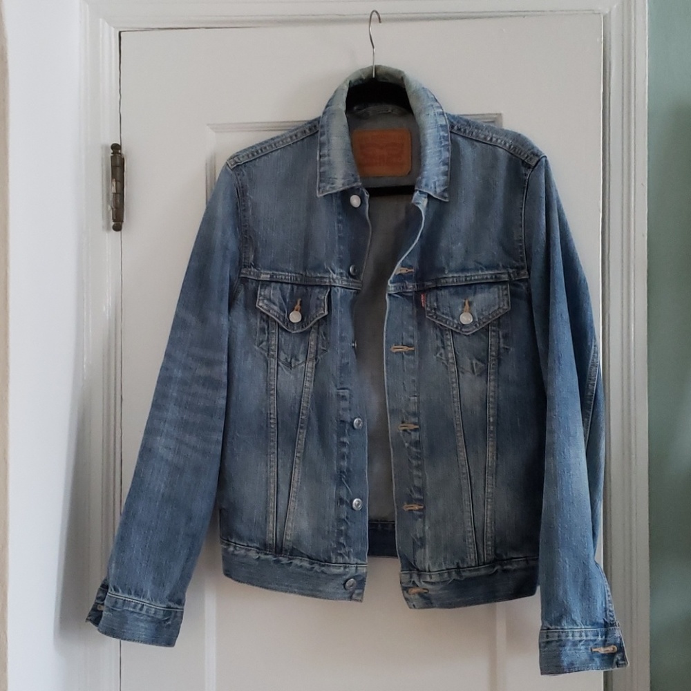 Levi's classic denim trucker jacket